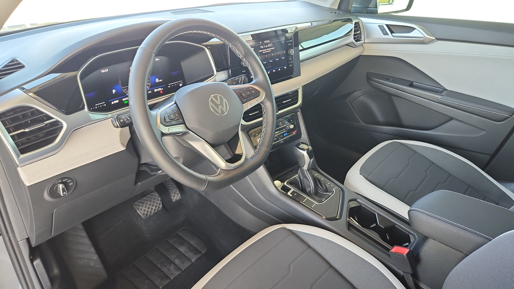 2025 Volkswagen Taos