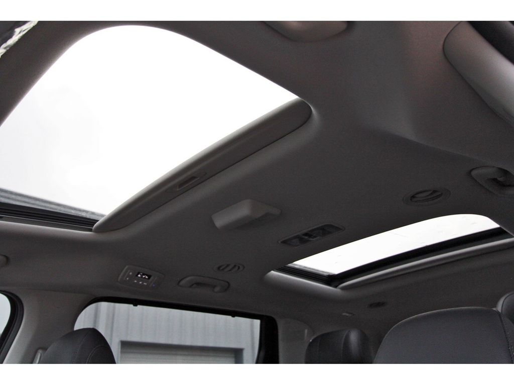 New 2026 Kia Carnival MPV Hybrid Van