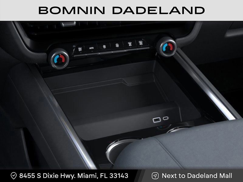 2025 Chevrolet Suburban LS photo