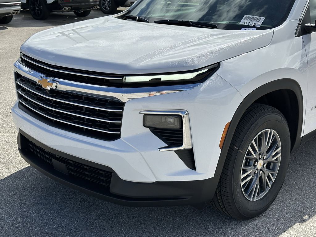 new 2026 Chevrolet Traverse car, priced at $38,595