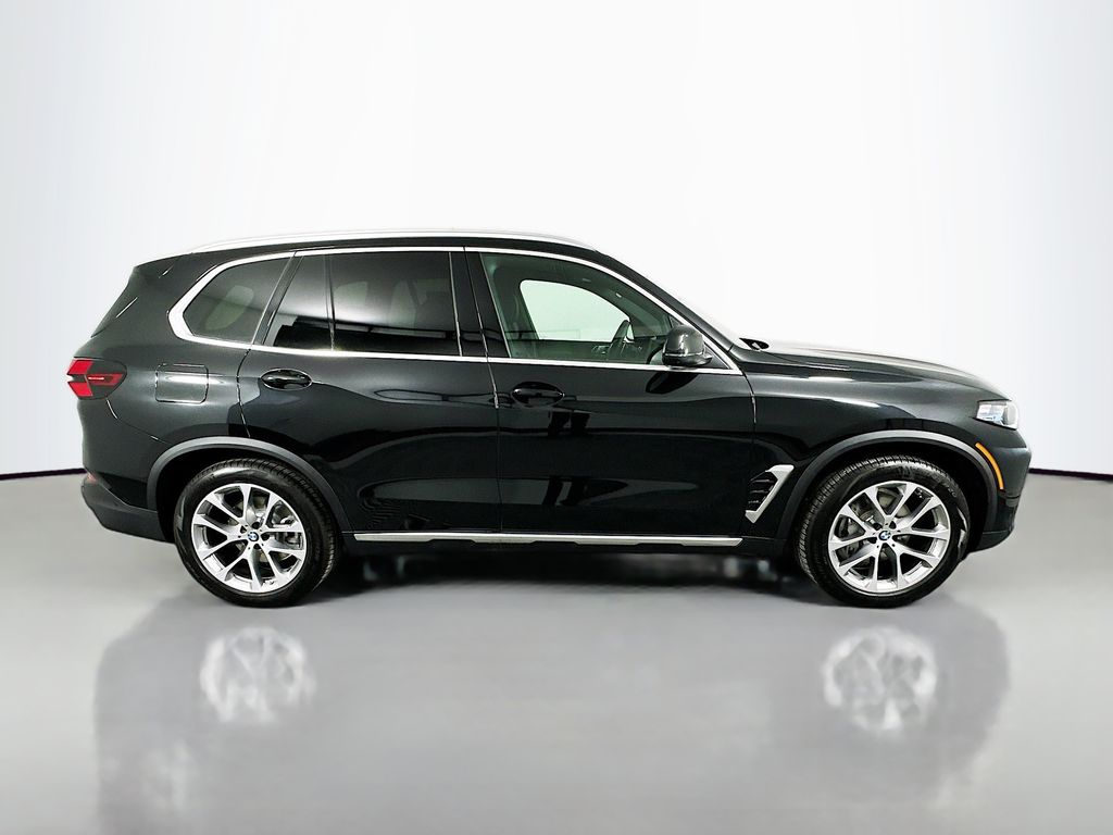 Thumbnail: 2026 BMW X5 - 4