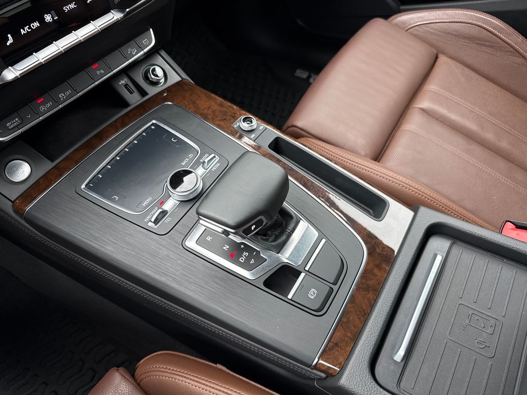 Certified Used 2020  Audi 45 Premium Plus image 24