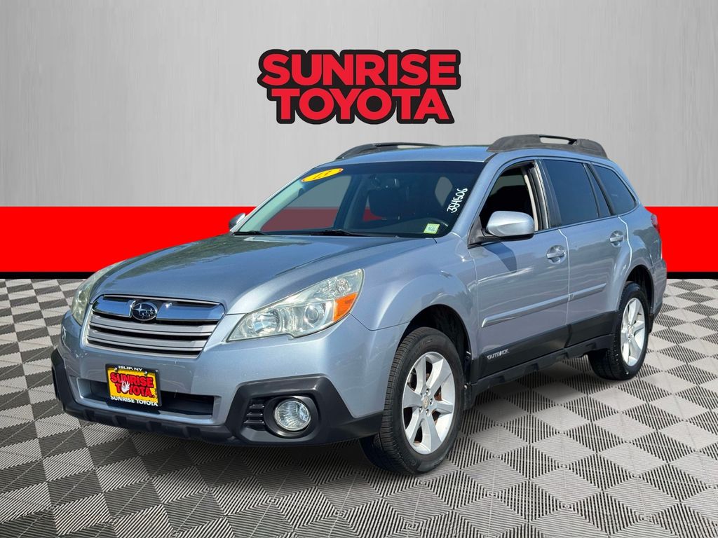 Used 2013 Subaru Outback Premium with VIN 4S4BRBCC2D3274963 for sale in Oakdale, NY