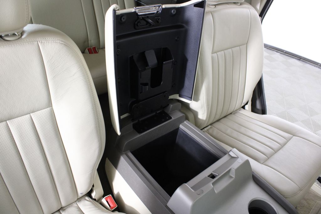 Used 2004 Lincoln Navigator for sale in 