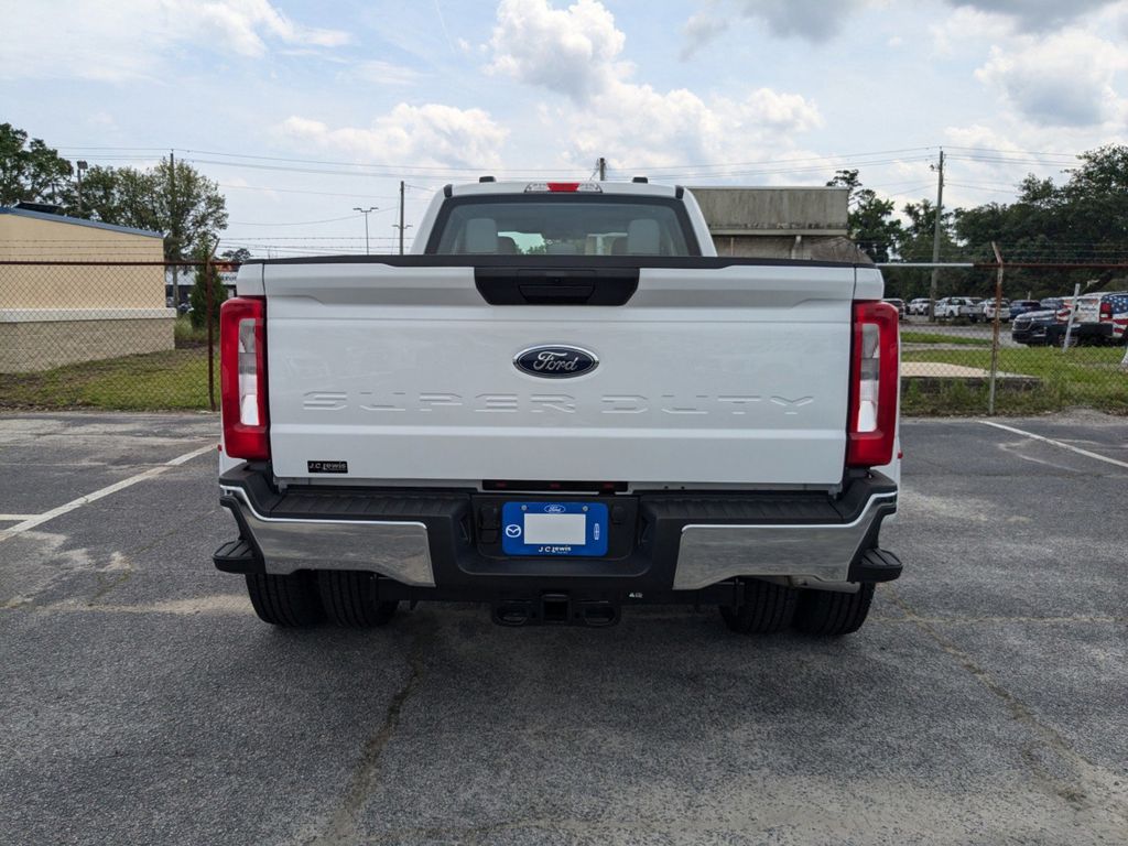 2025 Ford F-350 Super Duty XL