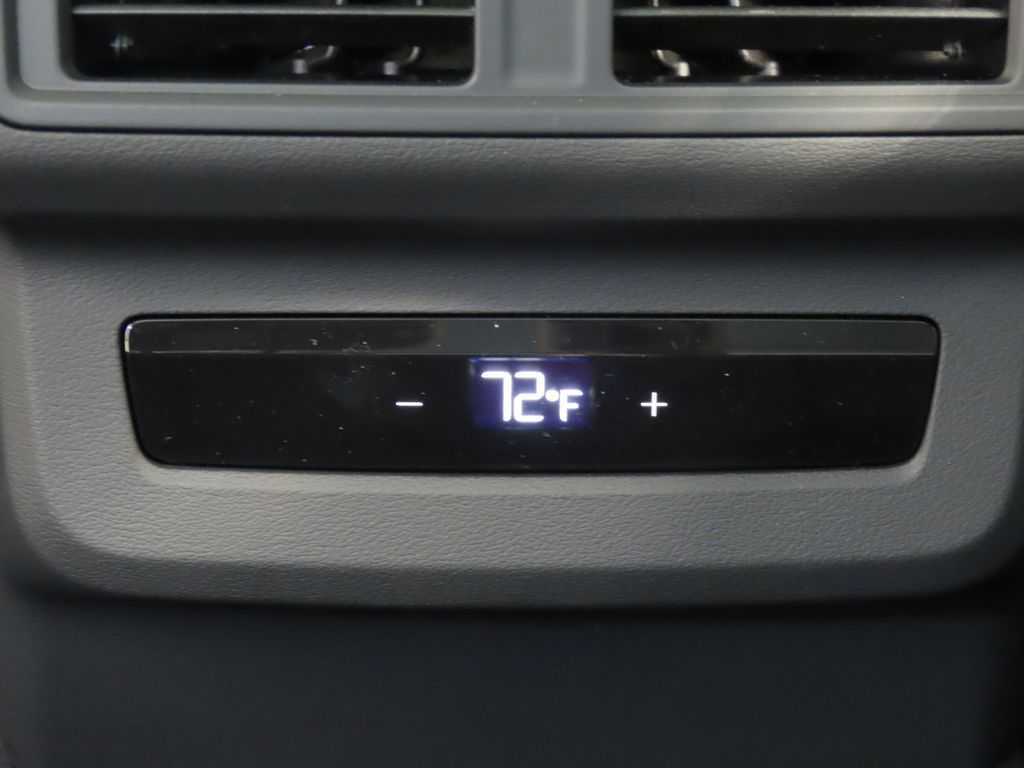 Thumbnail: 2025 Audi Q5 - 24