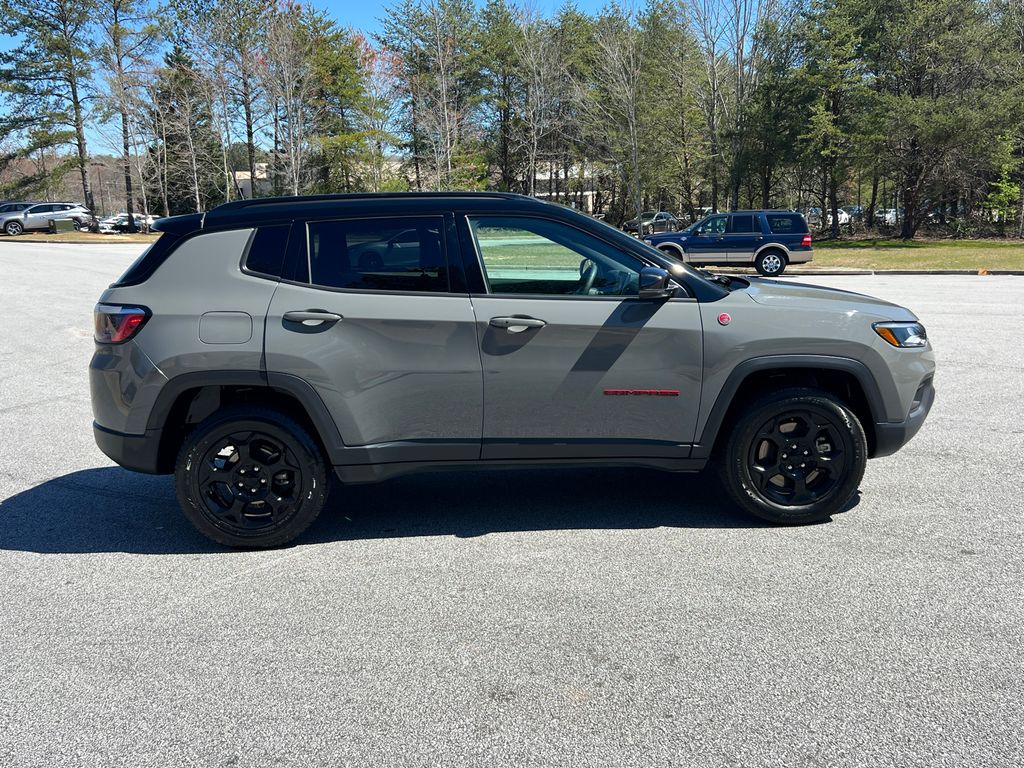 2024 Jeep Compass Trailhawk photo 4