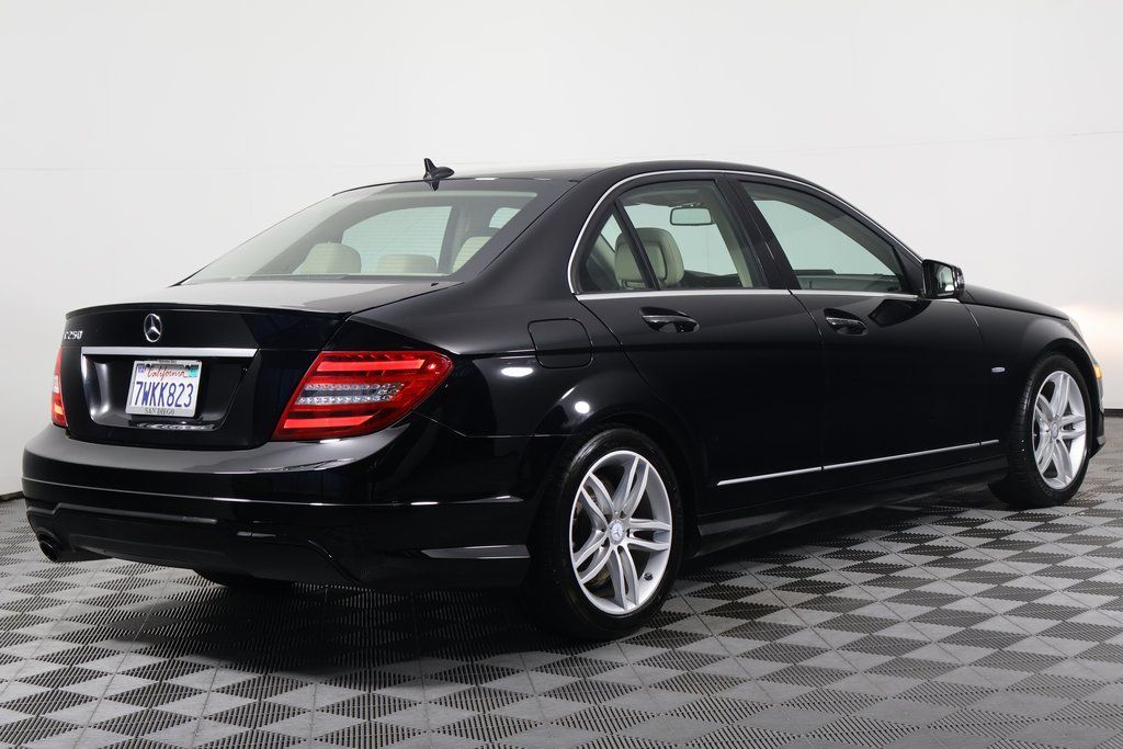 Thumbnail: 2012 Mercedes-Benz C-Class - 4