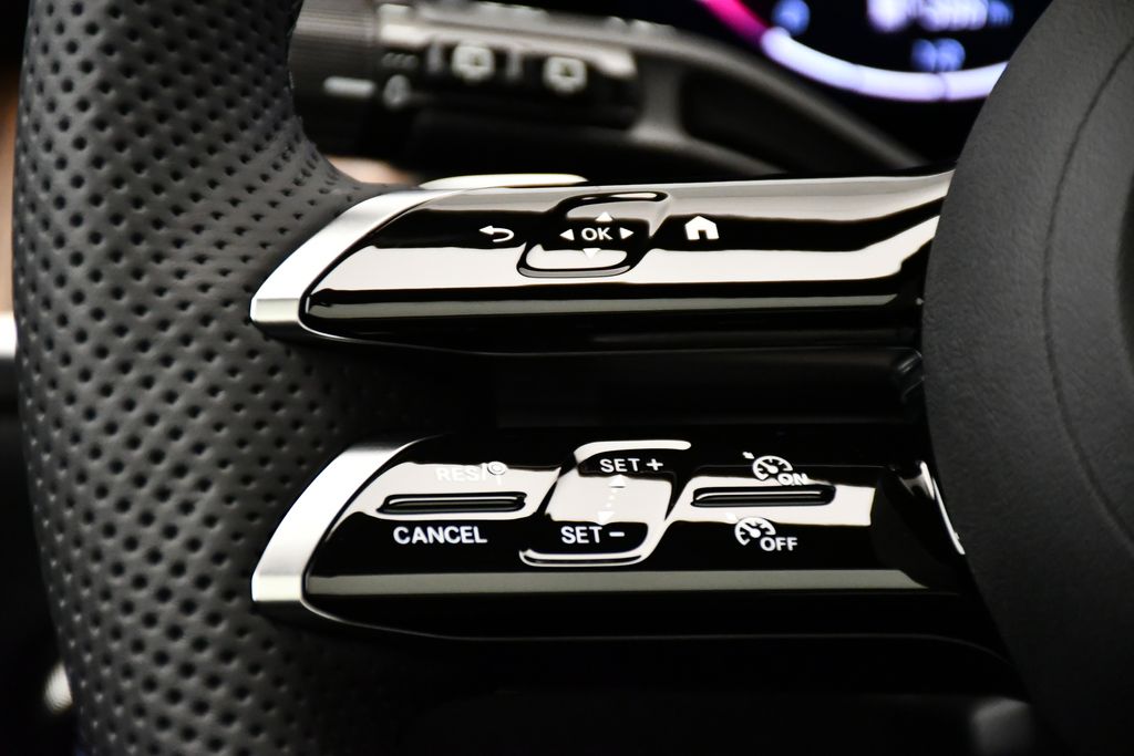 Thumbnail: 2026 Mercedes-Benz GLC - 23