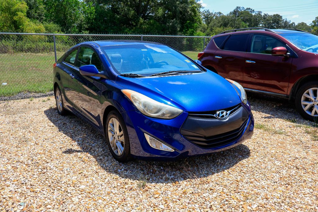  2013 Hyundai Elantra Coupe GS FWD   