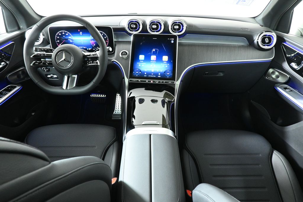 2025 Mercedes-Benz GLC 300 4