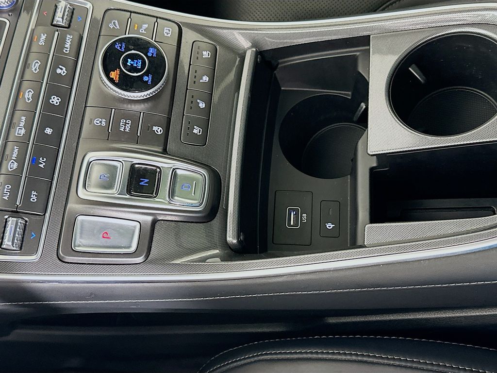 Thumbnail: 2021 Hyundai Santa Fe - 17
