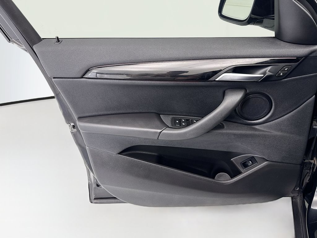 Thumbnail: 2020 BMW X2 - 23