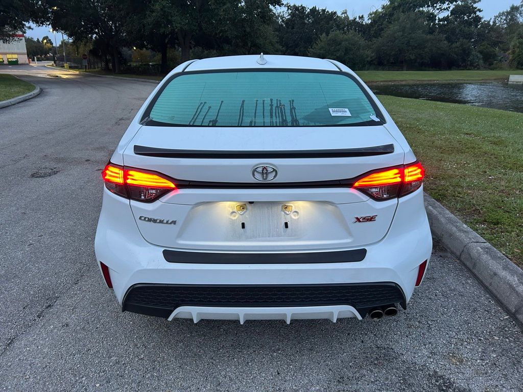 Thumbnail: 2022 Toyota Corolla - 4