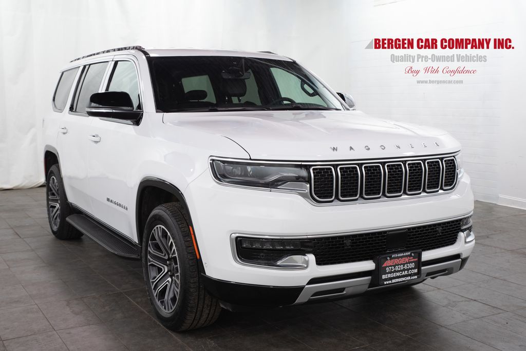 Bright White Clearcoat 2025 Jeep Wagoneer SUV / Crossover 4X2 8-Speed Automatic