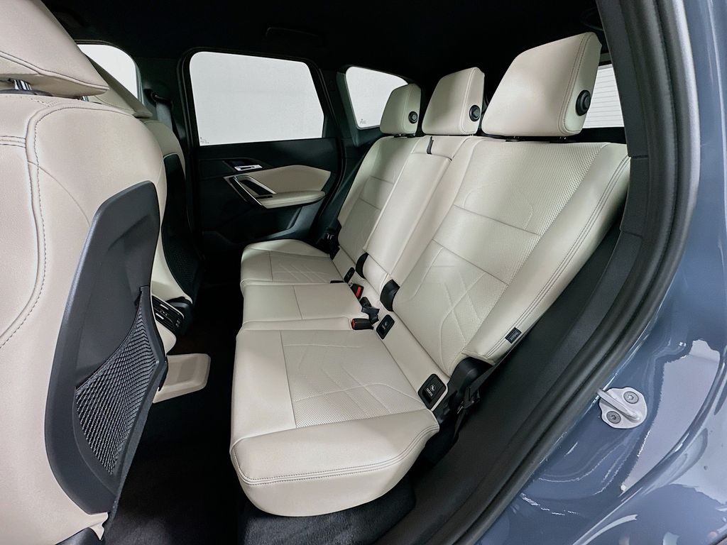 Thumbnail: 2023 BMW X1 - 24