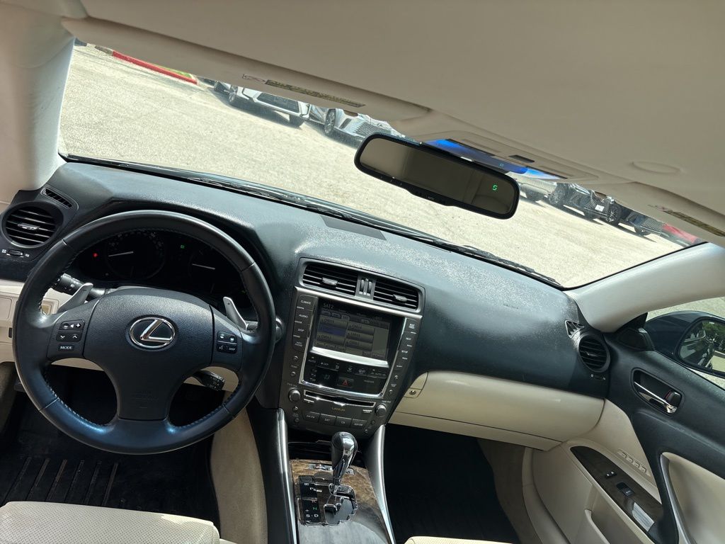 Thumbnail: 2010 Lexus IS - 18