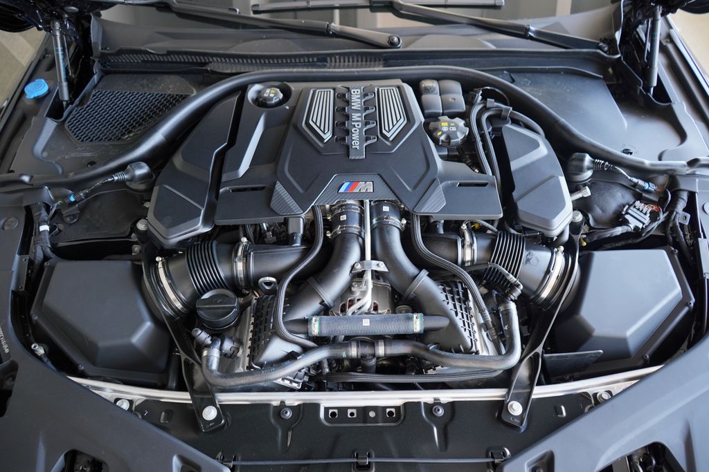 Thumbnail: 2025 BMW M8 - 24