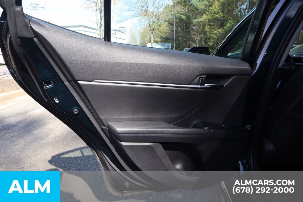 Used 2020 Blue Toyota SE image 19