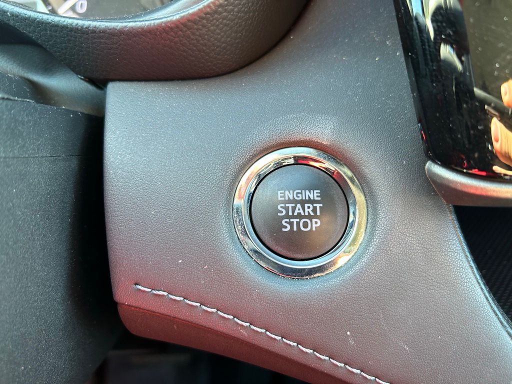 Thumbnail: 2023 Toyota Highlander - 30