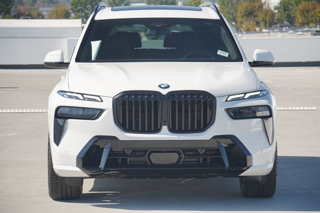 Thumbnail: 2026 BMW X7 - 2