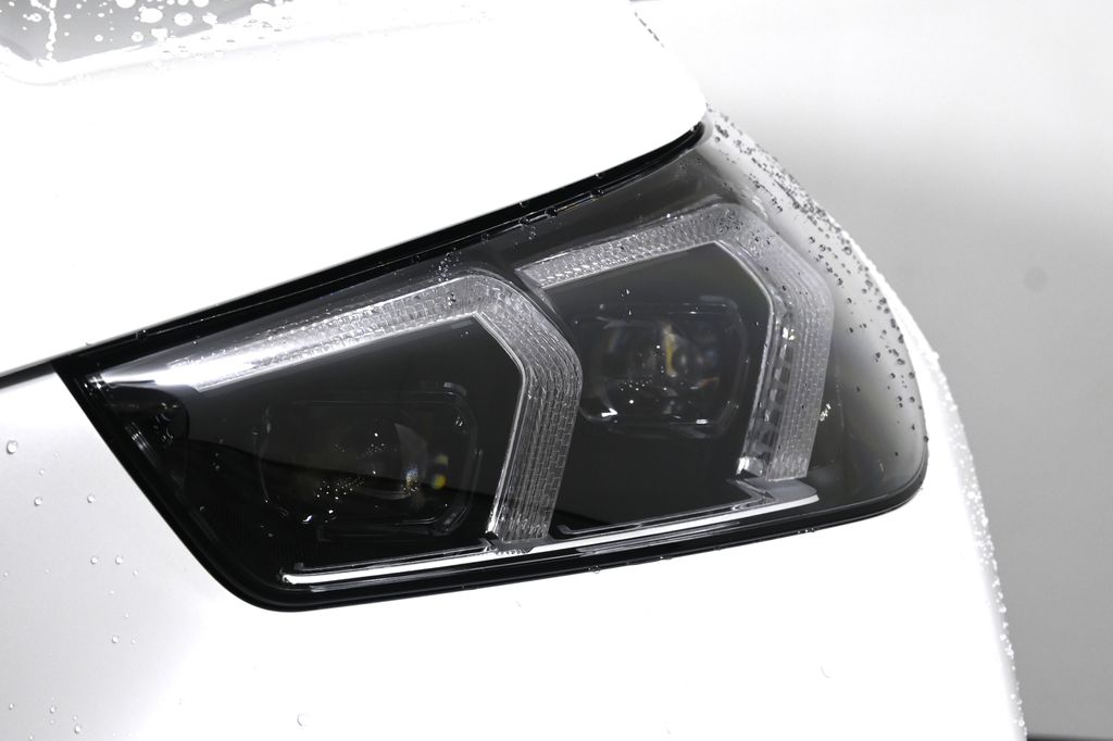 Thumbnail: 2027 BMW X1 - 11