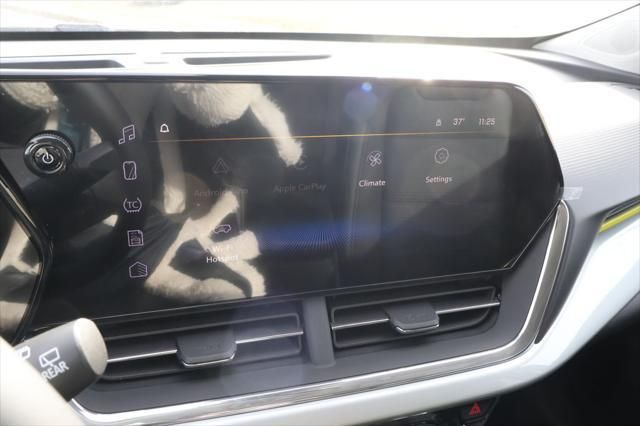 Thumbnail: 2026 Chevrolet Trax - 25