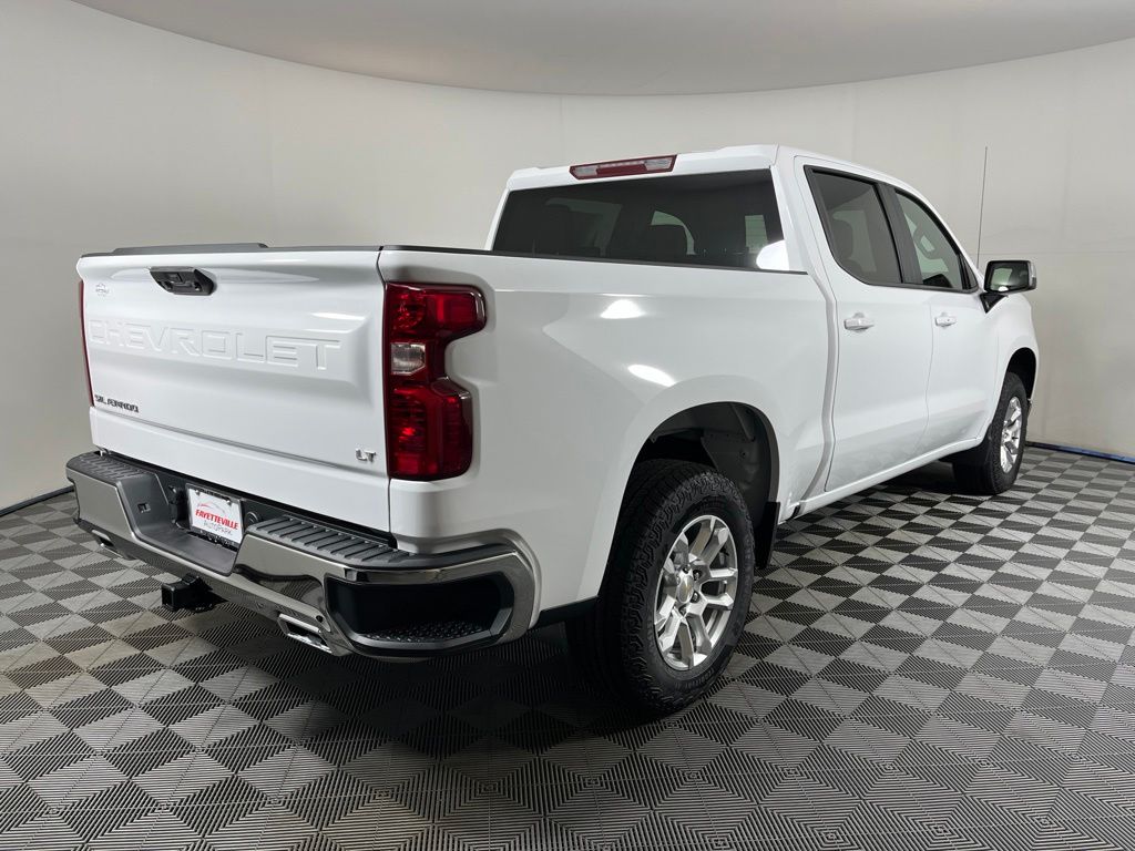 Thumbnail: 2026 Chevrolet Silverado 1500 - 5