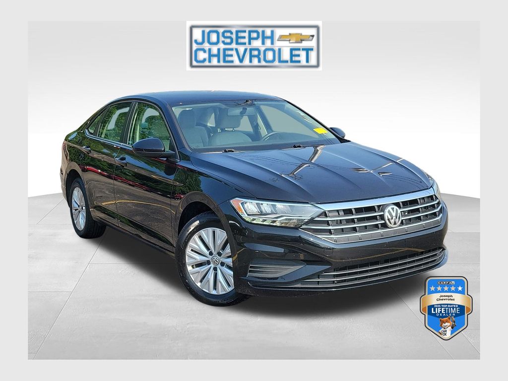 Black Uni 2020 Volkswagen Jetta Sedan Front-Wheel Drive 8-Speed Automatic