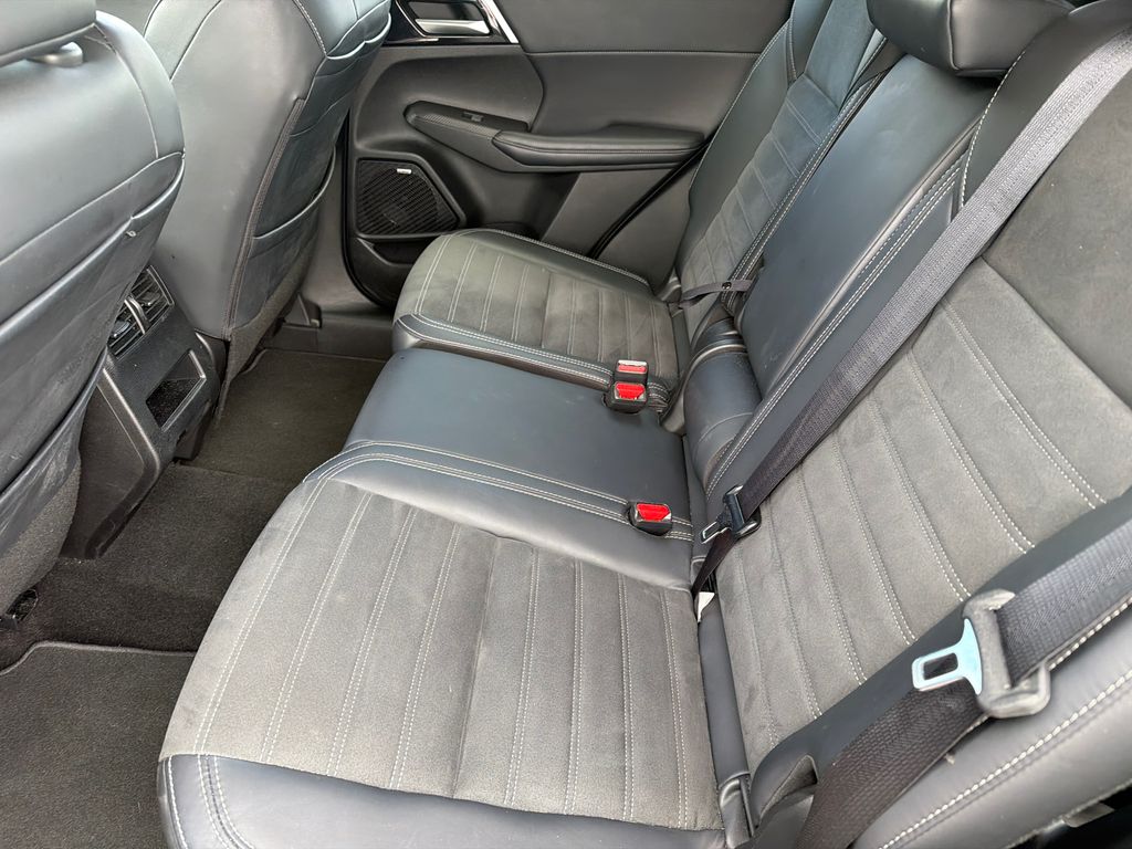 Used 2025 Cosmic Blue Metallic Mitsubishi SE image 20