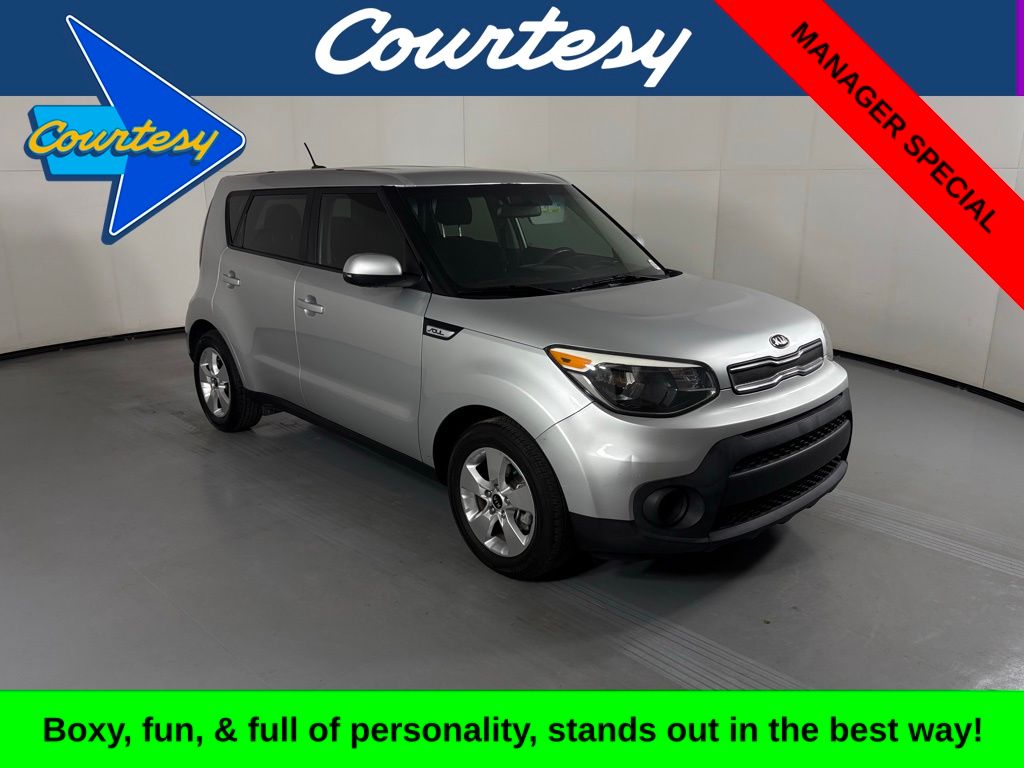 Bright Silver 2019 Kia Soul Base FWD Wagon Front-Wheel Drive 6-Speed Automatic