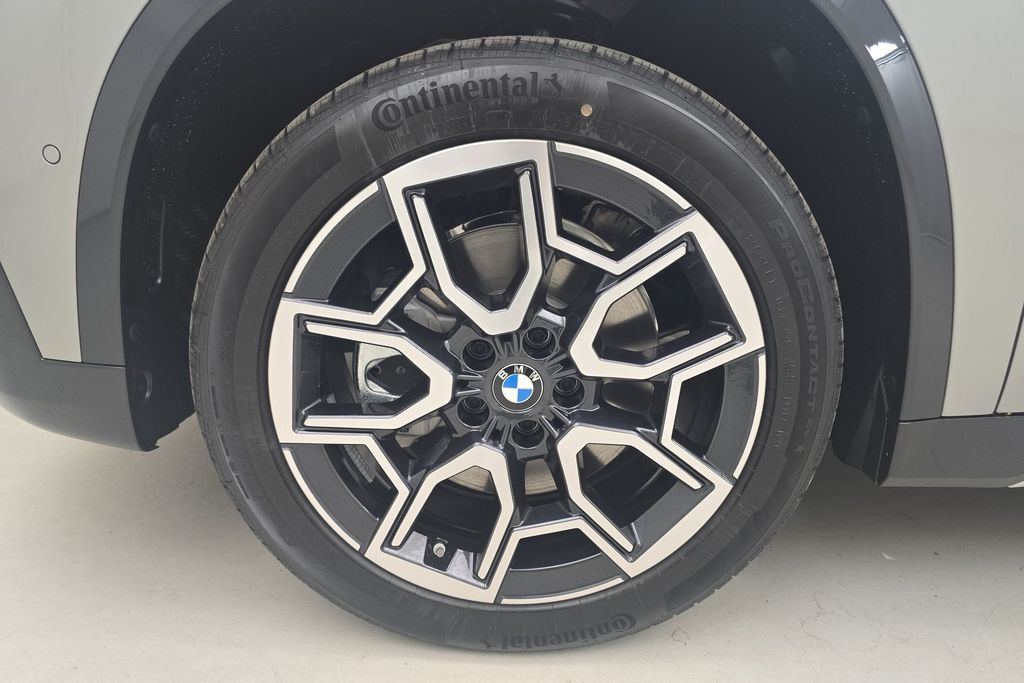 2026 Bmw X1 M35i photo 32