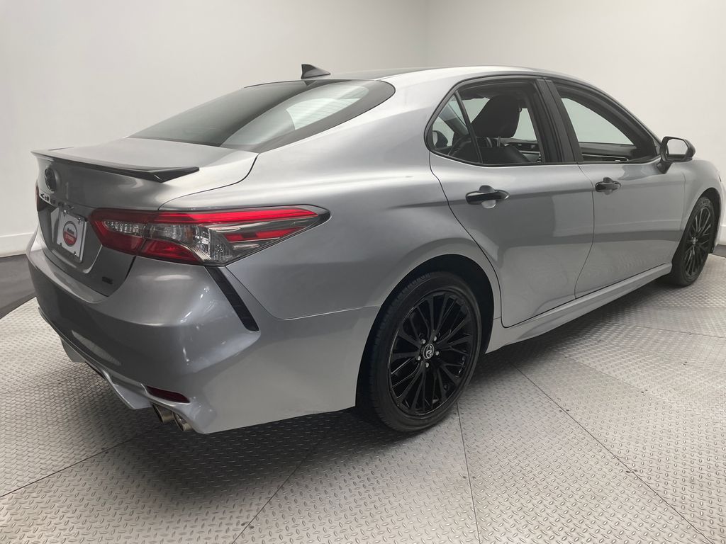 2019 Toyota Camry SE 5