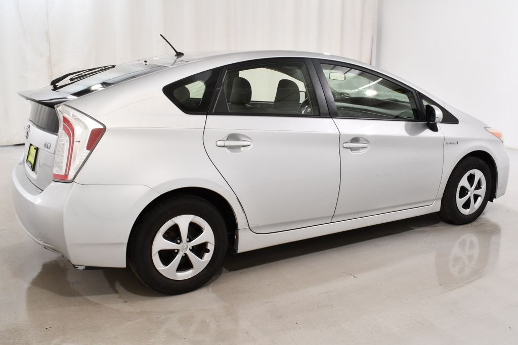Used 2013  Toyota Two Hybrid image 11