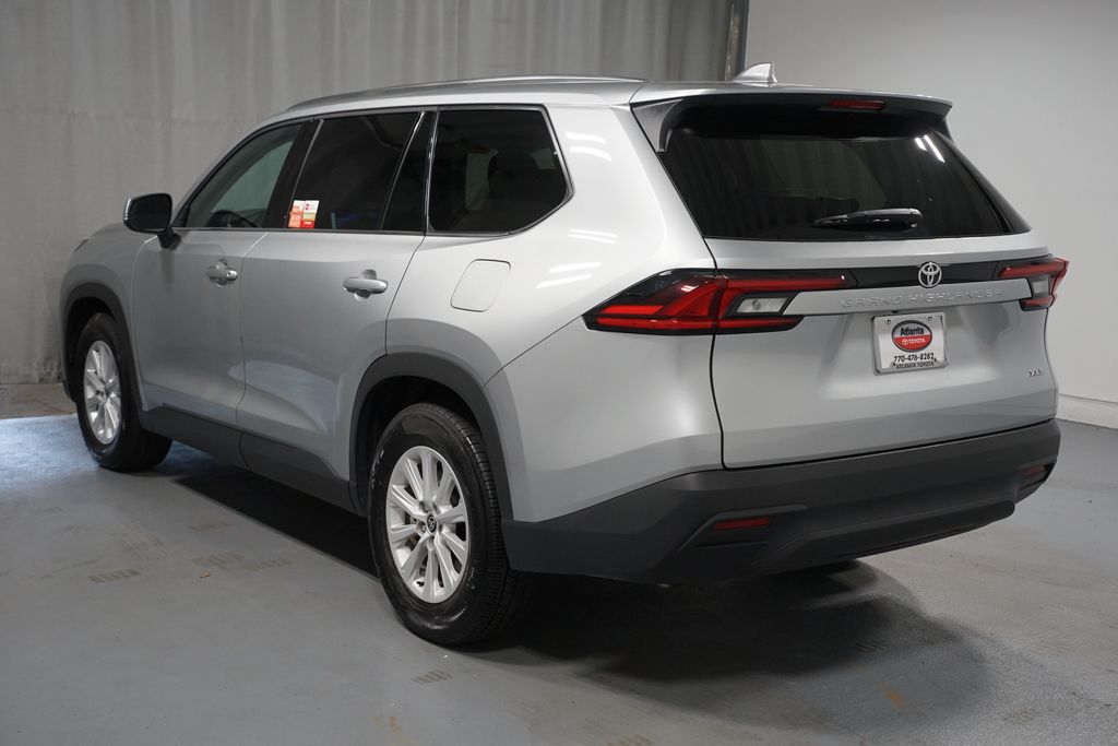 Thumbnail: 2026 Toyota Grand Highlander - 6