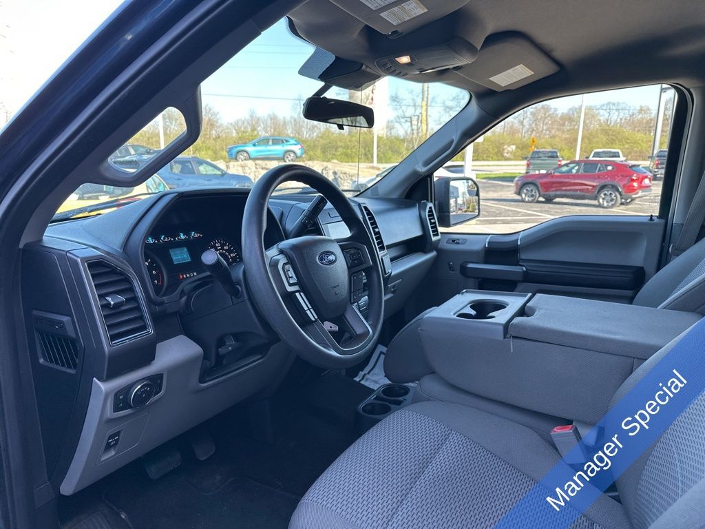 2019 Ford F-150 XLT photo