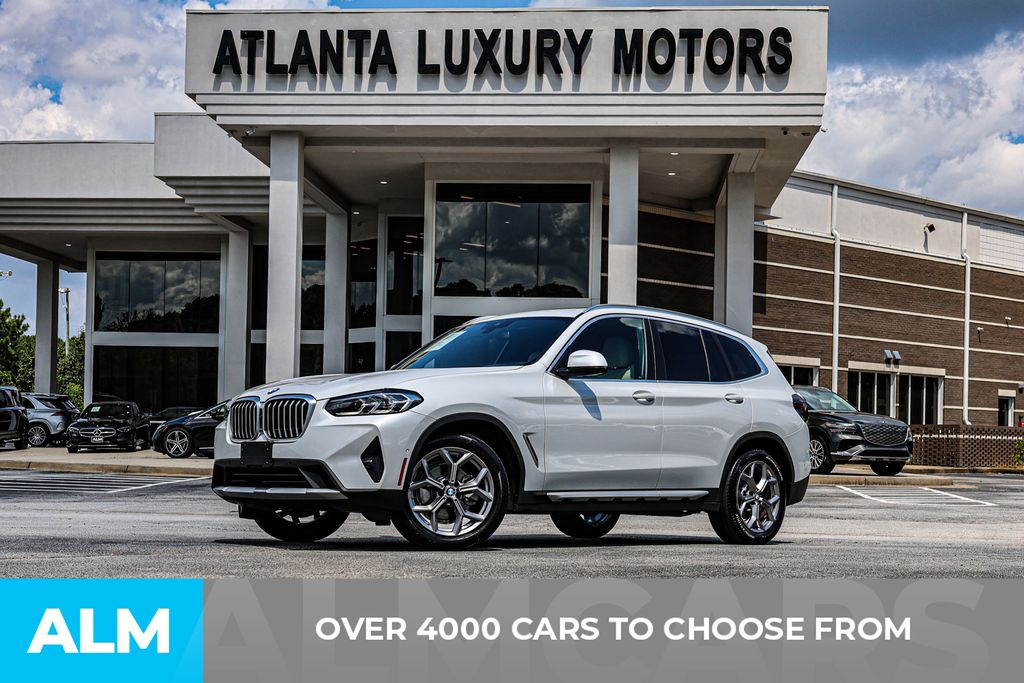 Used 2023 White BMW sDrive30i image 3