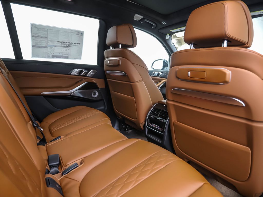 Thumbnail: 2026 BMW X7 - 28