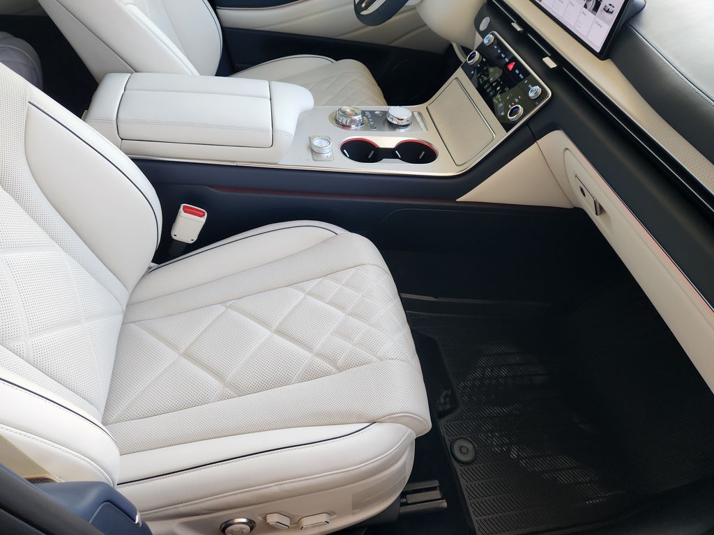New 2026 Blue Genesis 3.5T Prestige image 9