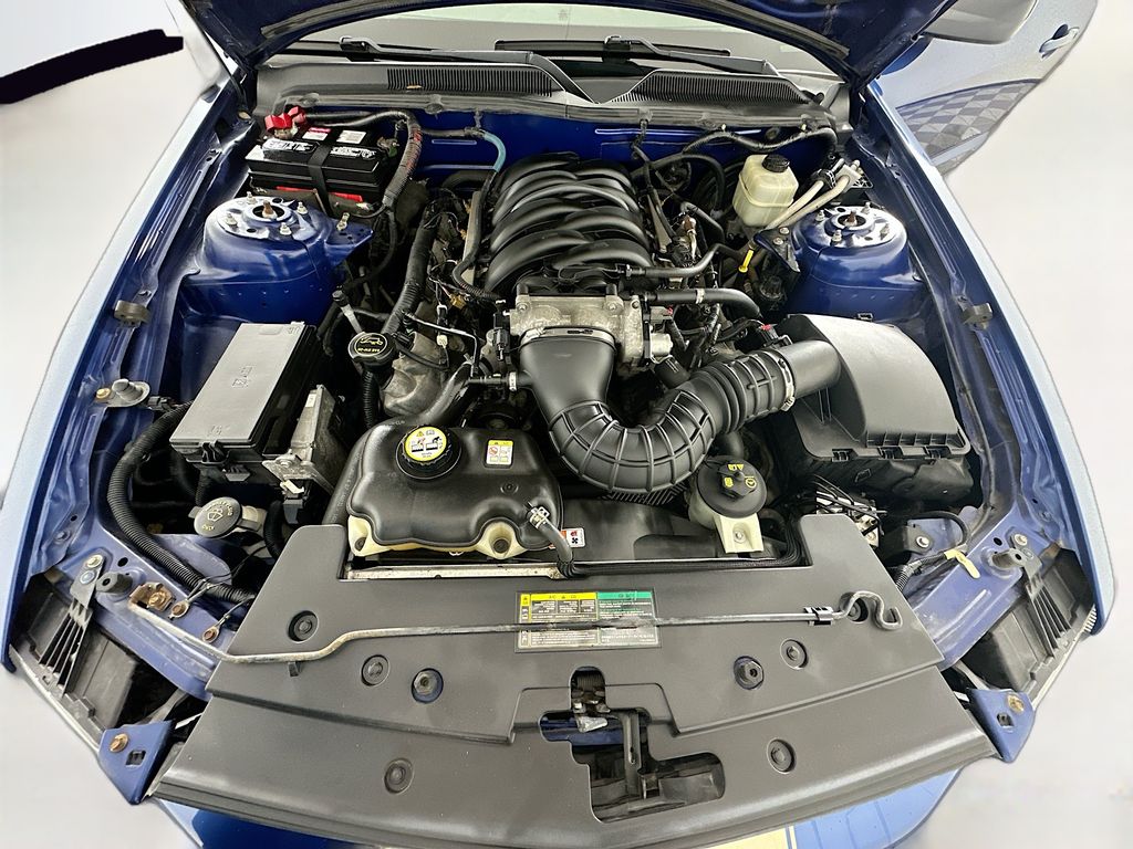 2006 Ford Mustang GT Premium 29