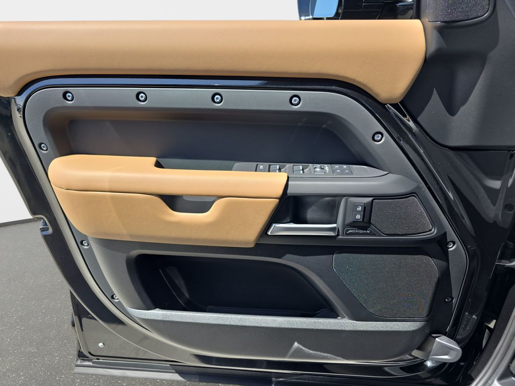 New 2026 Black Land Rover S image 27