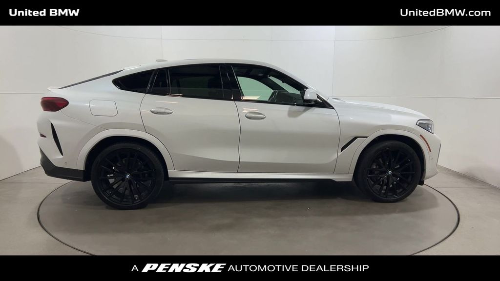 2021 BMW X6 sDrive40i 9