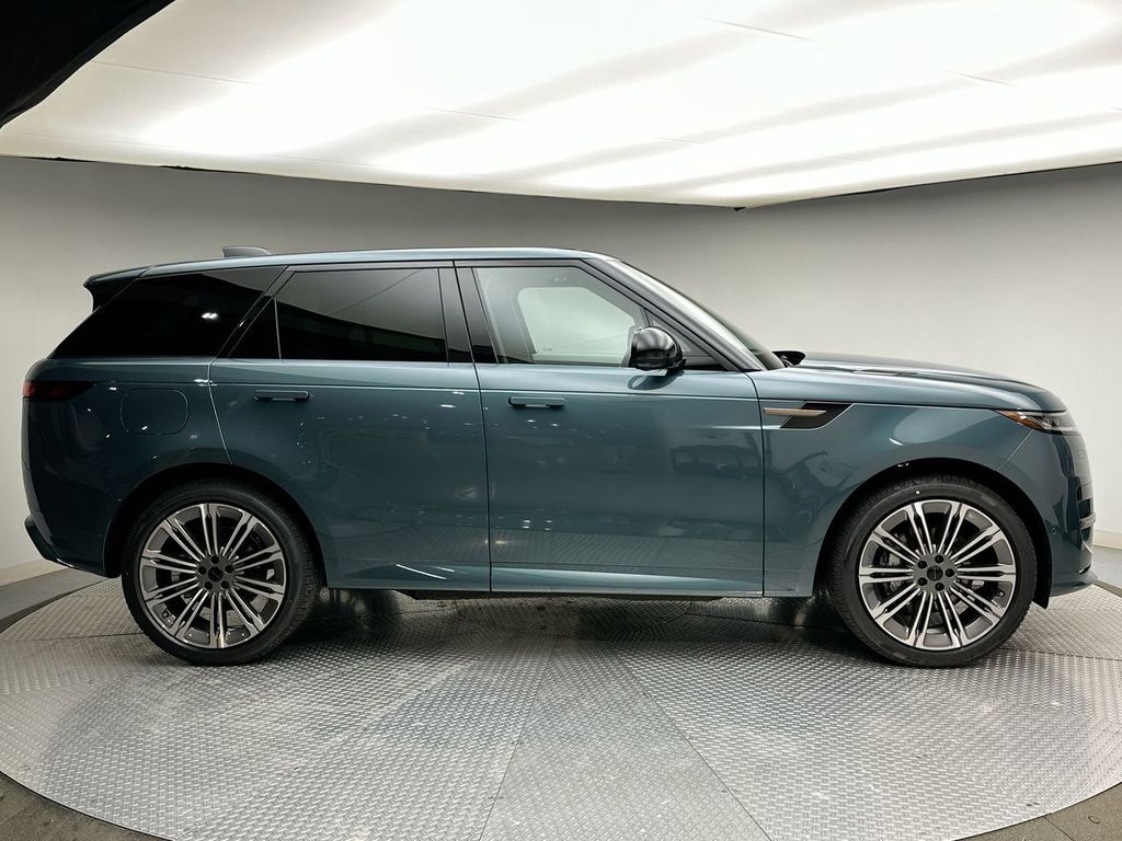 Thumbnail: 2026 Land Rover Range Rover Sport - 4