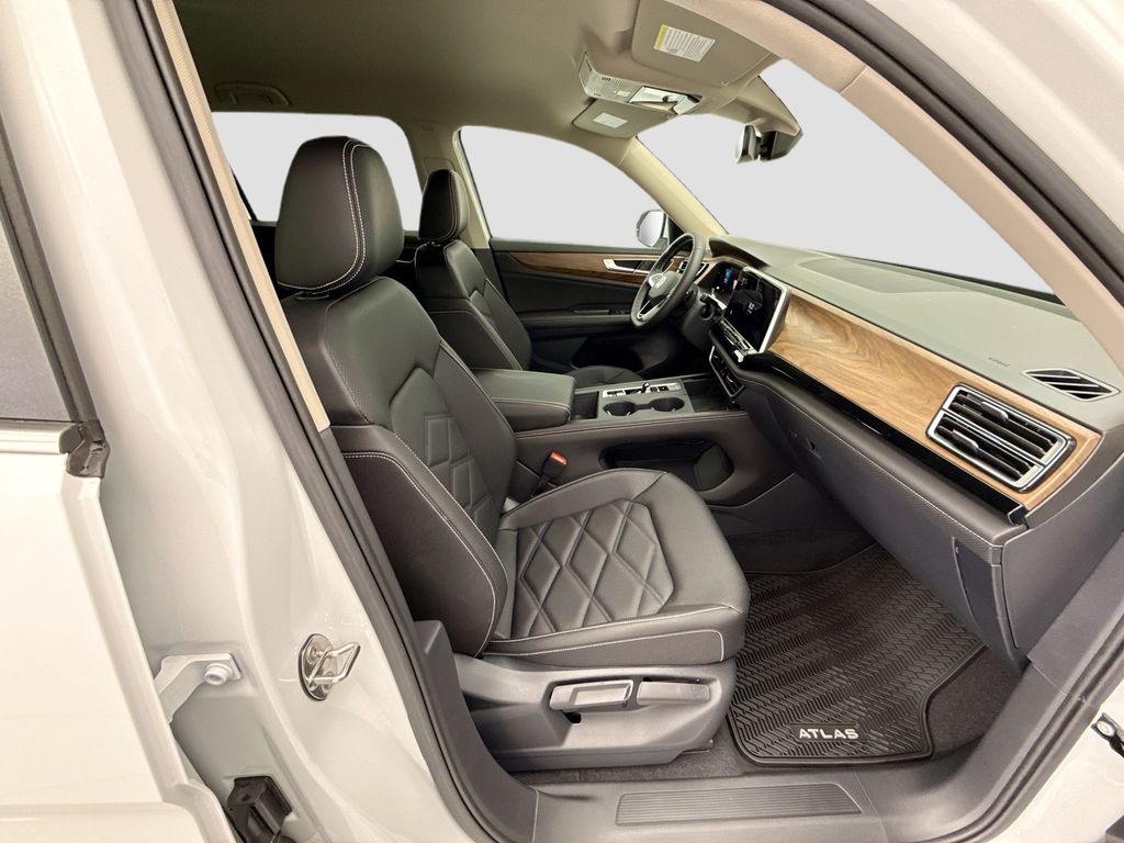 Thumbnail: 2026 Volkswagen Atlas - 18