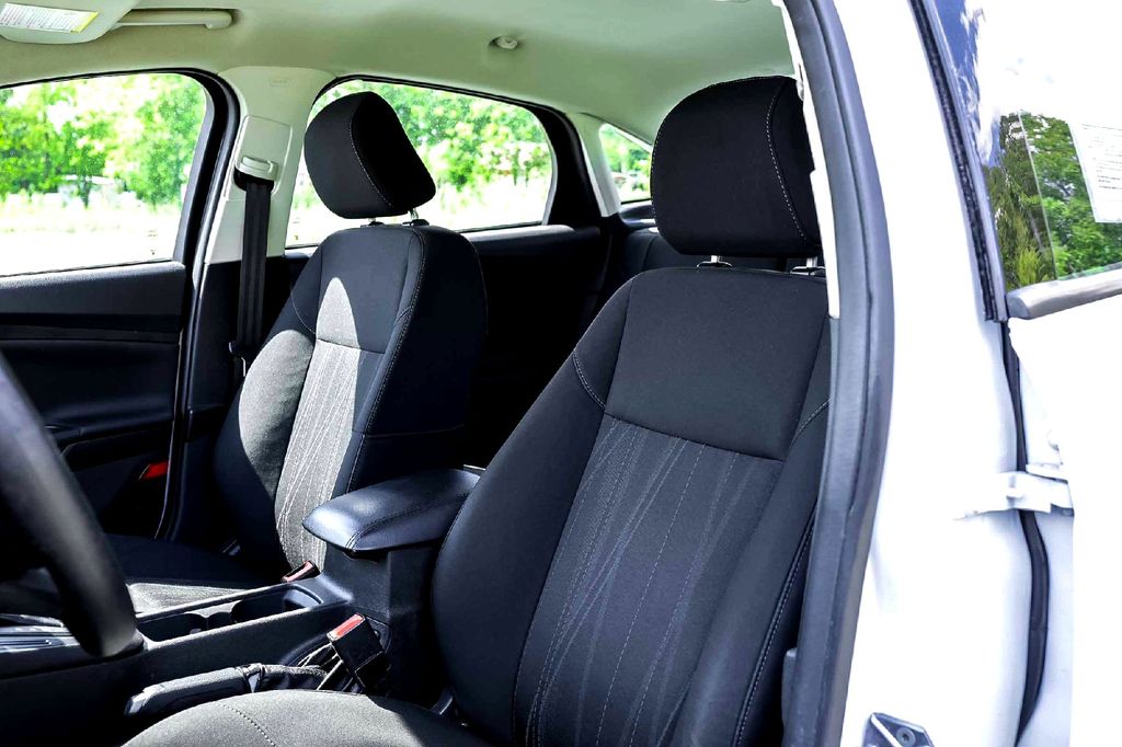 Used Car 2017 Ford Focus  Se For Sale Under $10,000 In Taylor, Texas