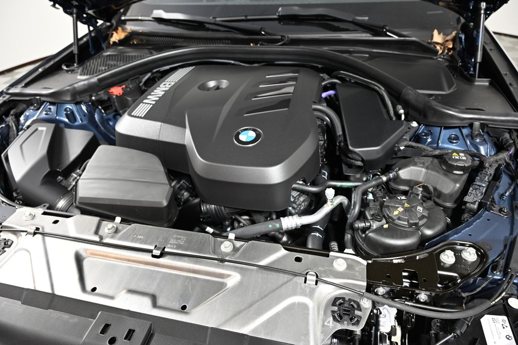 Thumbnail: 2025 BMW 3 Series - 27