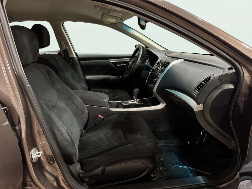 Used 2015 Java Metallic Nissan 2.5 SV image 23