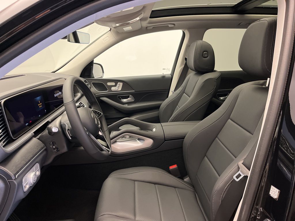 Thumbnail: 2026 Mercedes-Benz GLE - 12