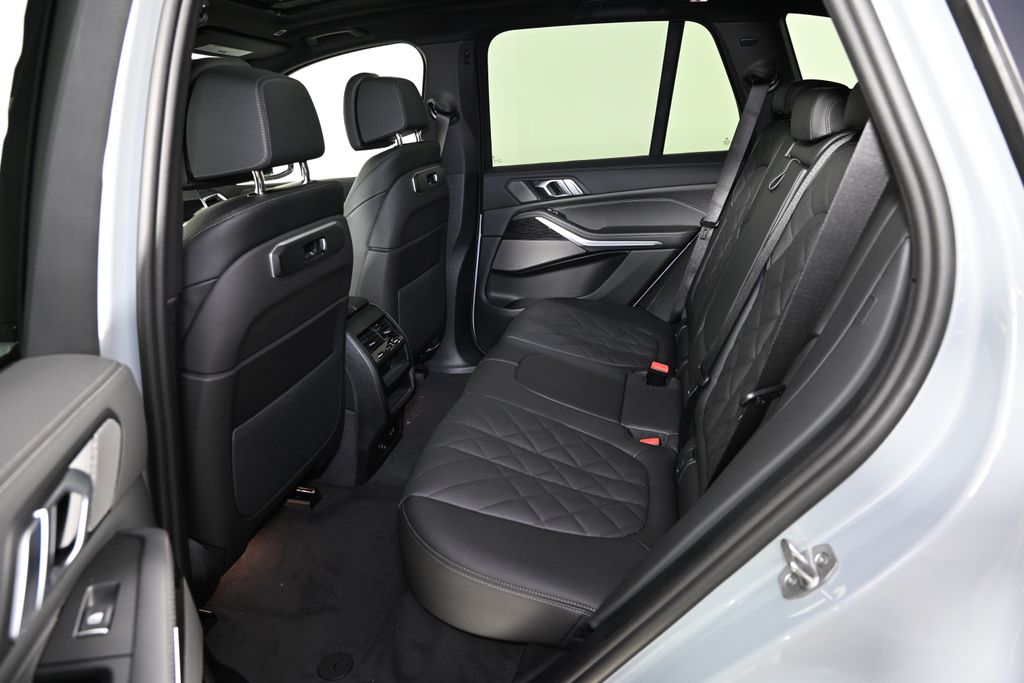 Thumbnail: 2026 BMW X5 - 24