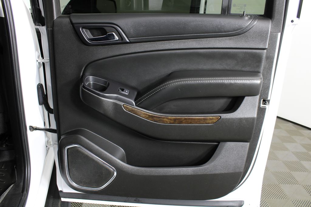Used 2016 Chevrolet Suburban for sale in 